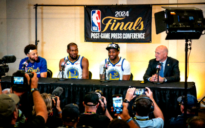 NBA总决赛赛后新闻发布会现场图片